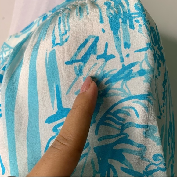 Lilly Pulitzer Women’s Blue White Silk La Via es Loca Elsa Blouse Size Small - Picture 7 of 14